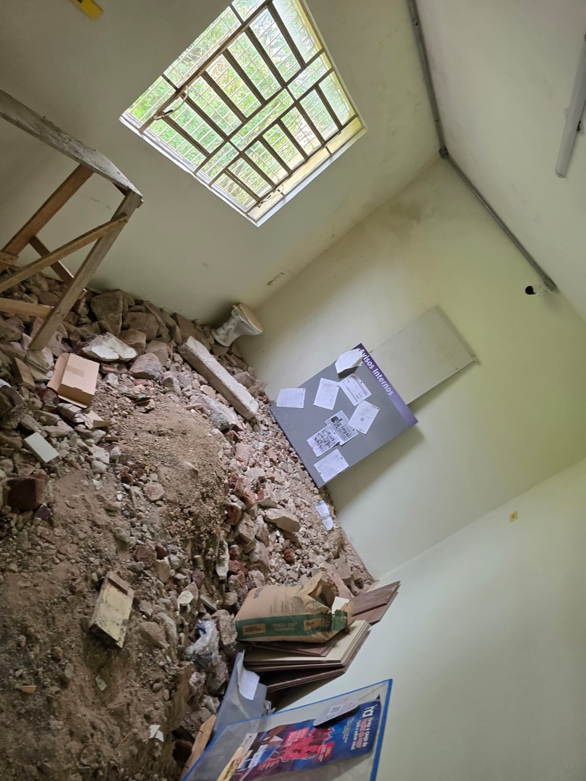 Obras inacabadas na agência de Cubati